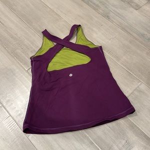 Plum purple lululemon workout exercise tank with built in bra